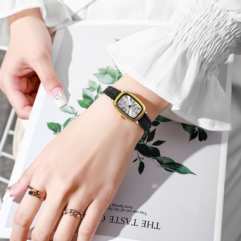 Fashion Quartz Watch Women Vin - Luxury Watch With Leather Strap recension och pris