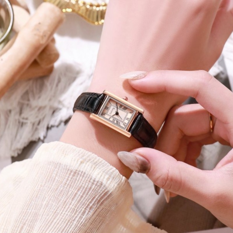 Famous Brand Women Watch Fashi - Luxury Watch With Leather Strap recension och pris
