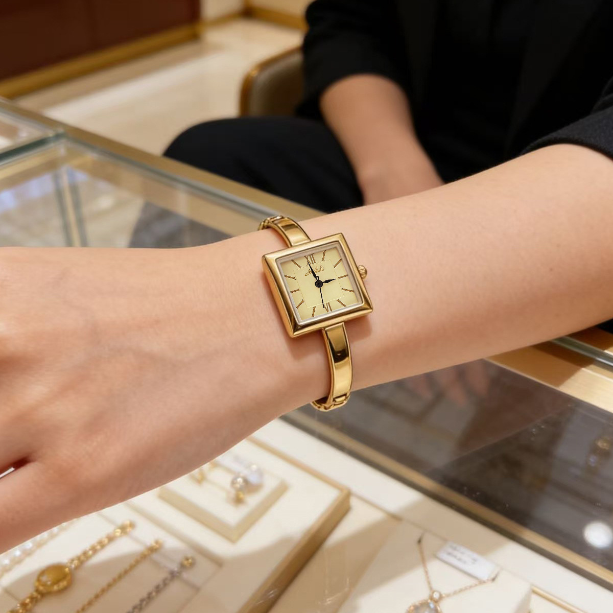2026 Luxury Brand High-quality - Luxury Watch And Jewelry Brand recension och pris