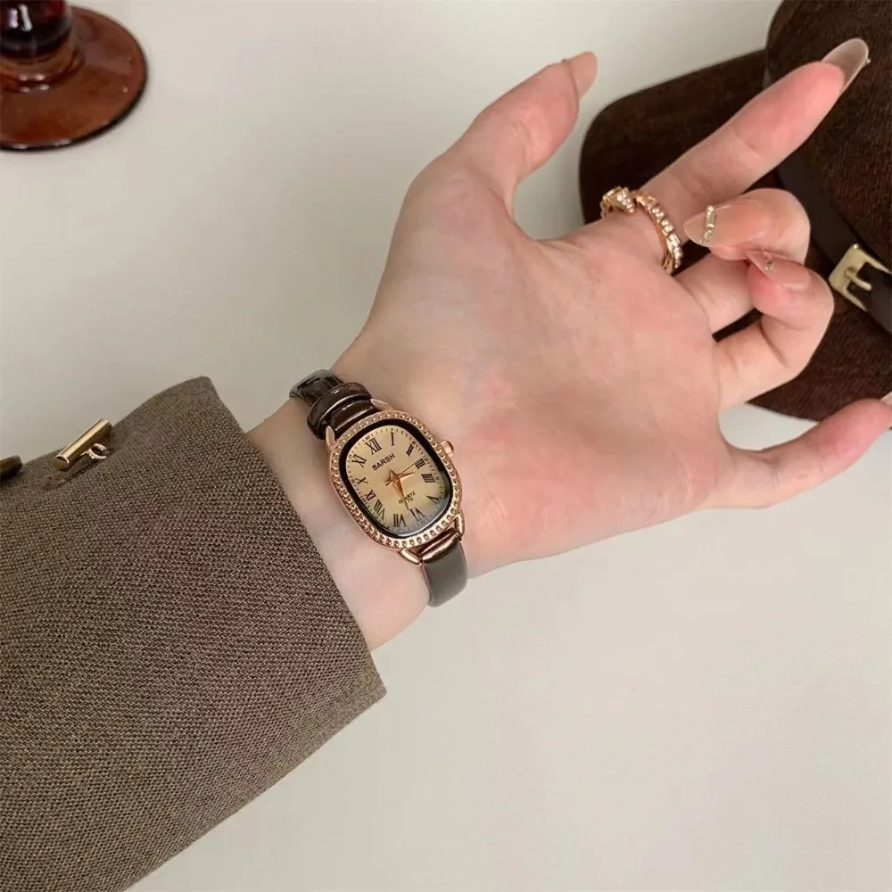 Famous Brand Women Diamond Ova - Luxury Watch With Leather Strap recension och pris