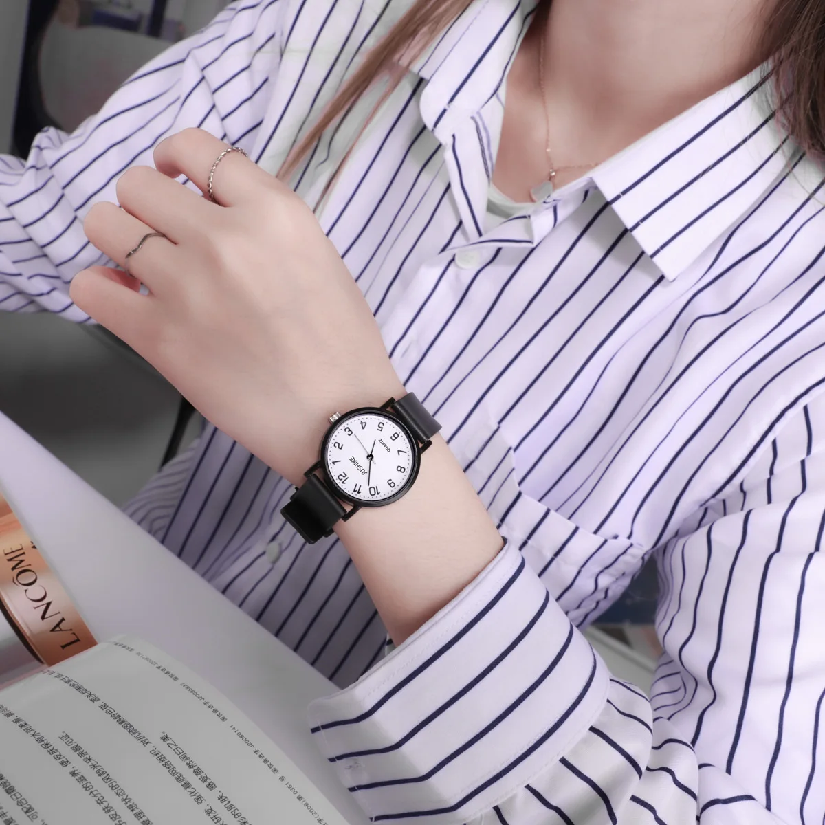 Simple Black Watch Quartz Watc - Luxury Watch With Leather Strap recension och pris
